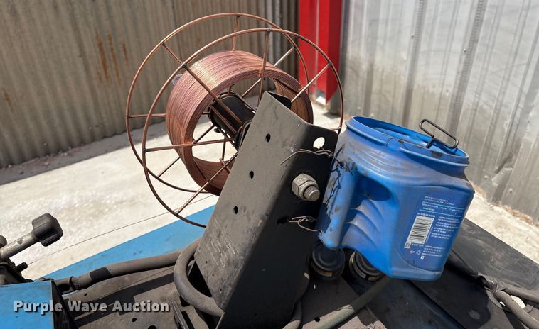 image for item EM0498 Miller Delta Weld 452 welder