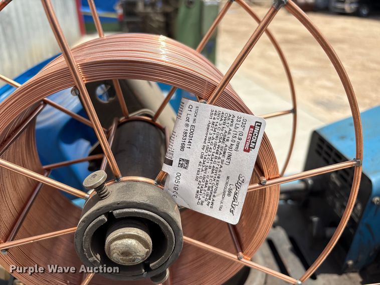 image for item EM0498 Miller Delta Weld 452 welder