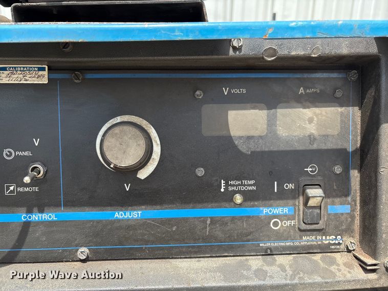 image for item EM0498 Miller Delta Weld 452 welder