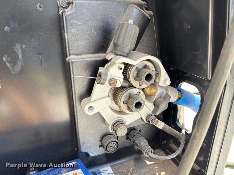 image for item EM0499 Miller Millermatic 225 welder