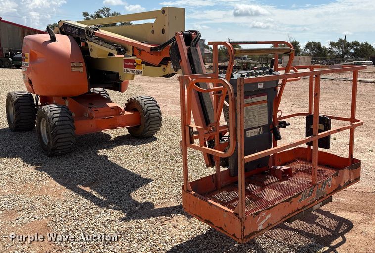 image for item EM0506 2007 JLG 450AJ boom lift