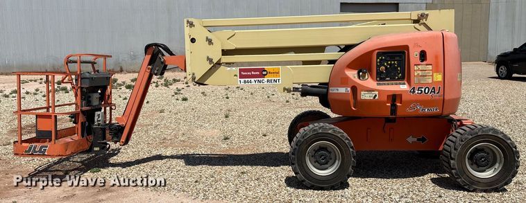 image for item EM0506 2007 JLG 450AJ boom lift