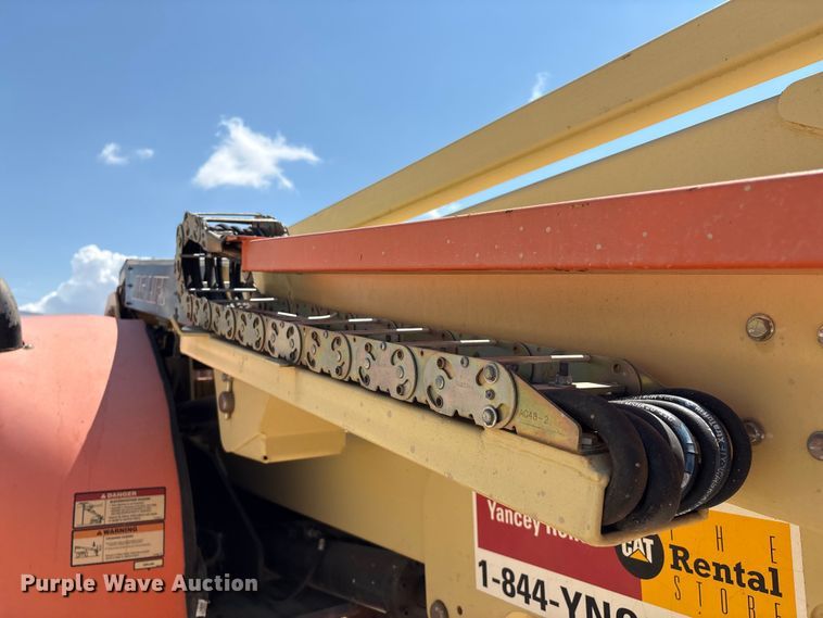 image for item EM0506 2007 JLG 450AJ boom lift