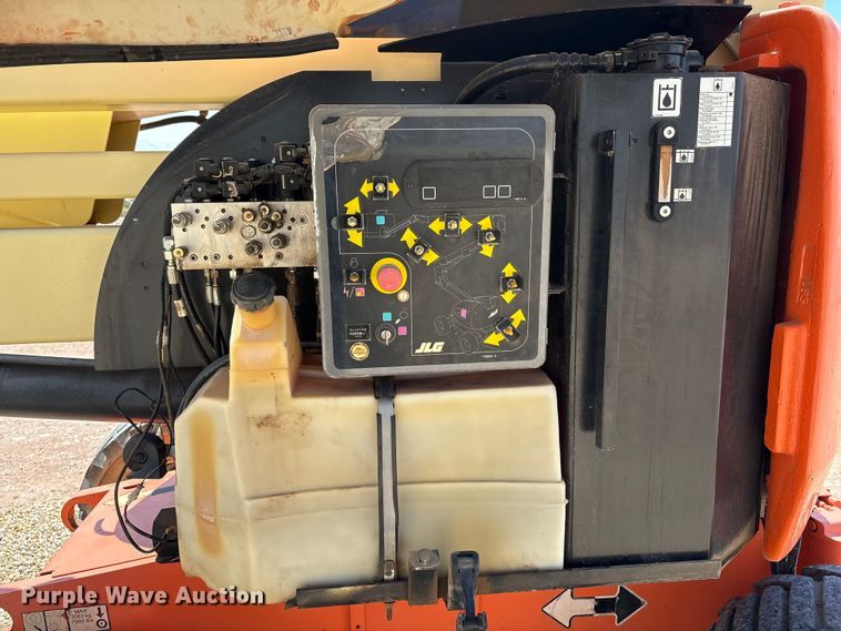 image for item EM0506 2007 JLG 450AJ boom lift