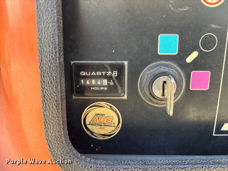 image for item EM0506 2007 JLG 450AJ boom lift