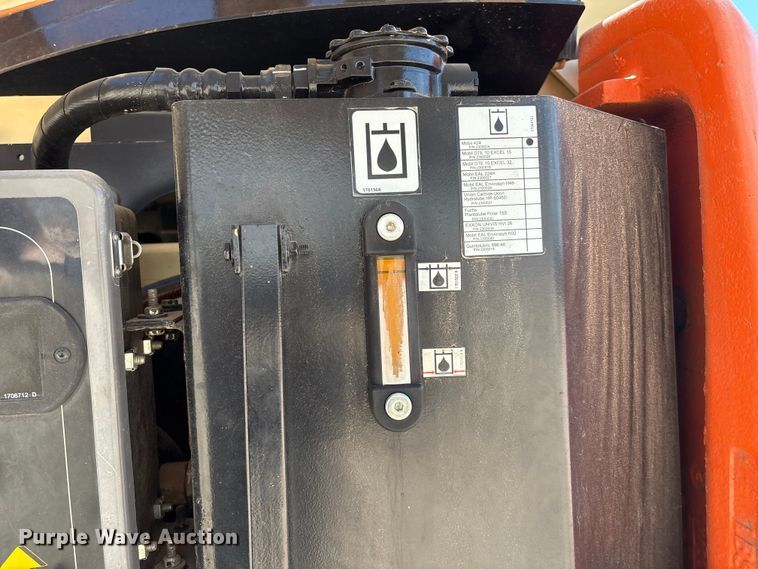 image for item EM0506 2007 JLG 450AJ boom lift