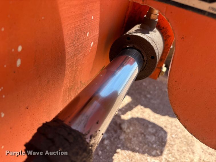 image for item EM0506 2007 JLG 450AJ boom lift