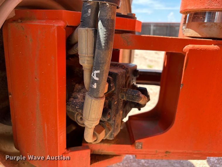 image for item EM0506 2007 JLG 450AJ boom lift