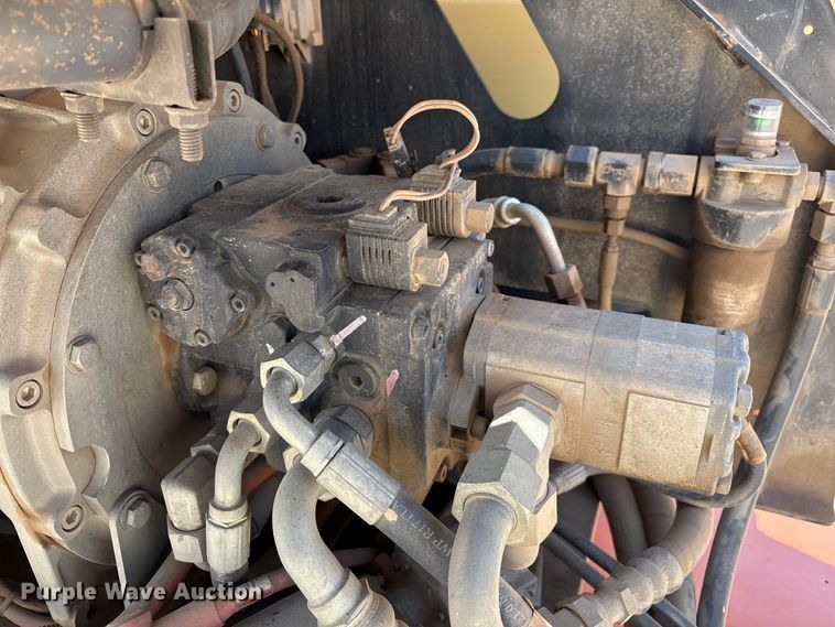 image for item EM0506 2007 JLG 450AJ boom lift