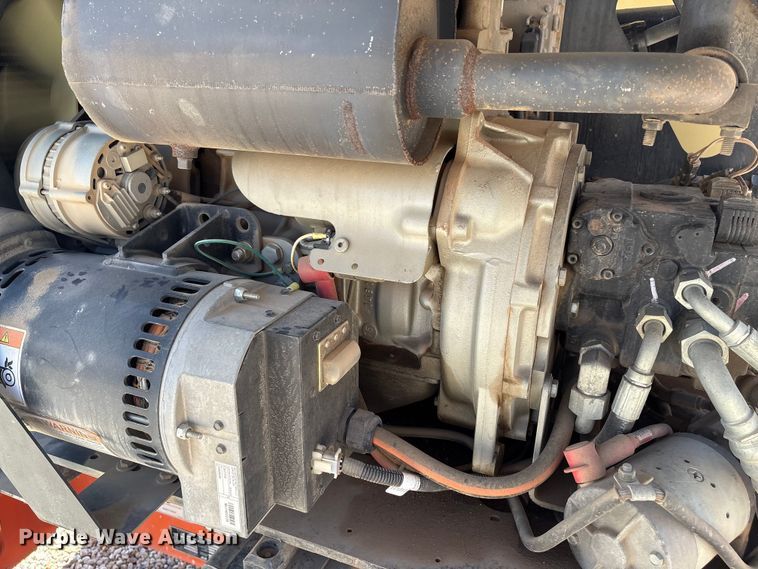 image for item EM0506 2007 JLG 450AJ boom lift