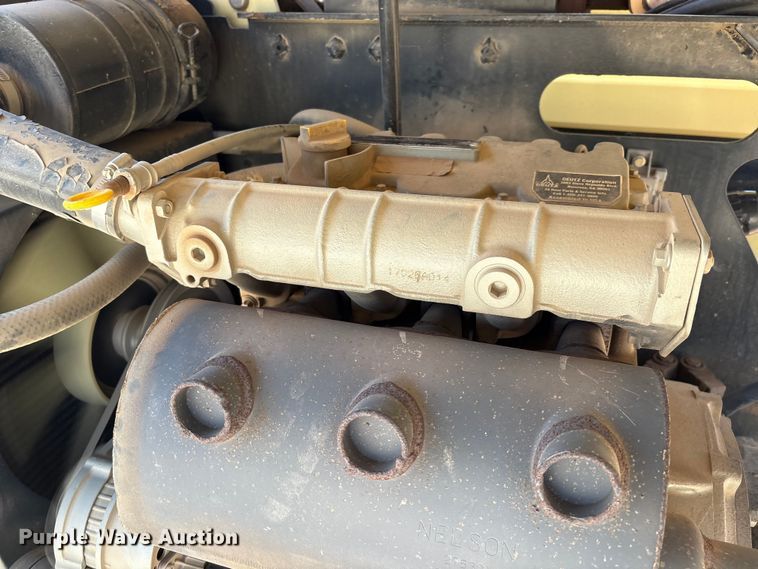 image for item EM0506 2007 JLG 450AJ boom lift