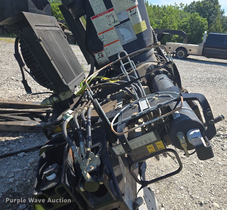 image for item EM7481 Hiab 335K-4 Hipro truck mounted crane