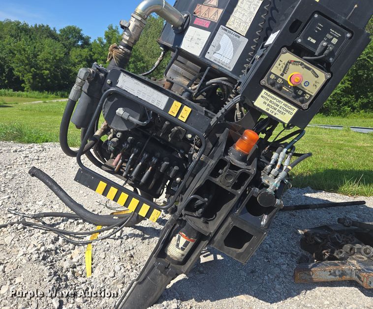 image for item EM7481 Hiab 335K-4 Hipro truck mounted crane