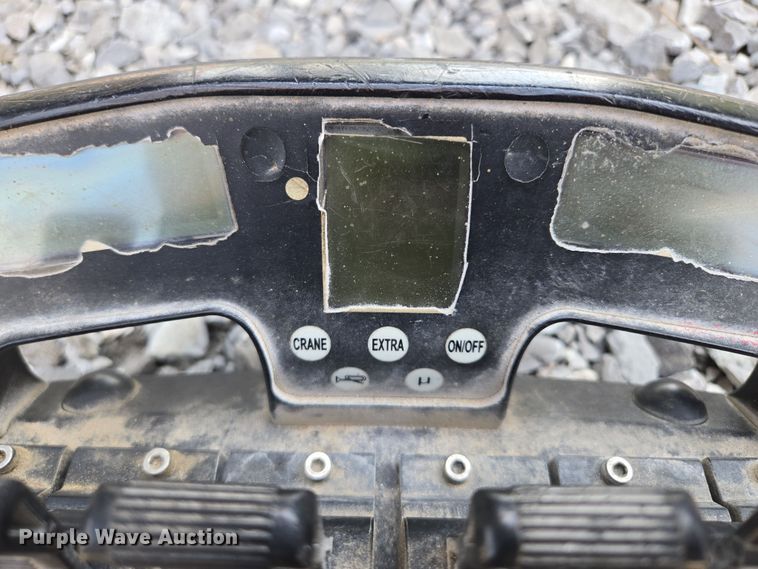 image for item EM7481 Hiab 335K-4 Hipro truck mounted crane