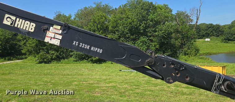image for item EM7481 Hiab 335K-4 Hipro truck mounted crane