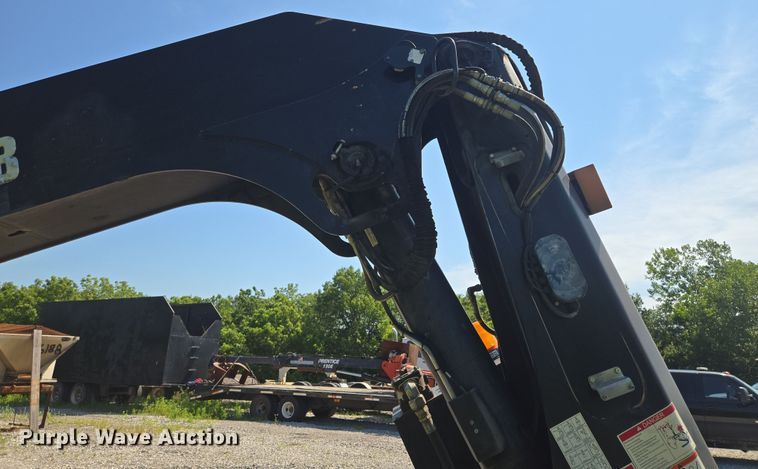 image for item EM7481 Hiab 335K-4 Hipro truck mounted crane