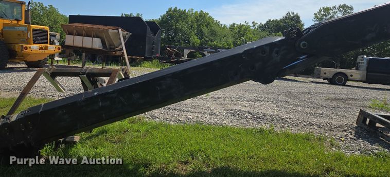 image for item EM7481 Hiab 335K-4 Hipro truck mounted crane