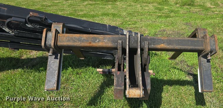 image for item EM7481 Hiab 335K-4 Hipro truck mounted crane