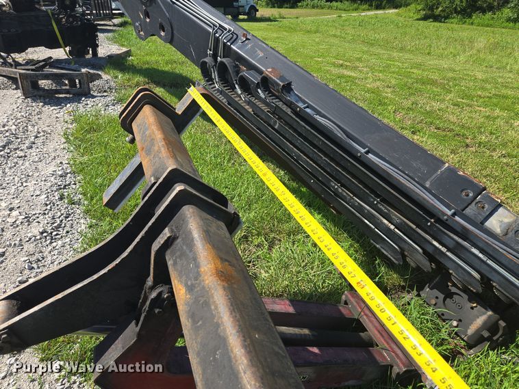 image for item EM7481 Hiab 335K-4 Hipro truck mounted crane