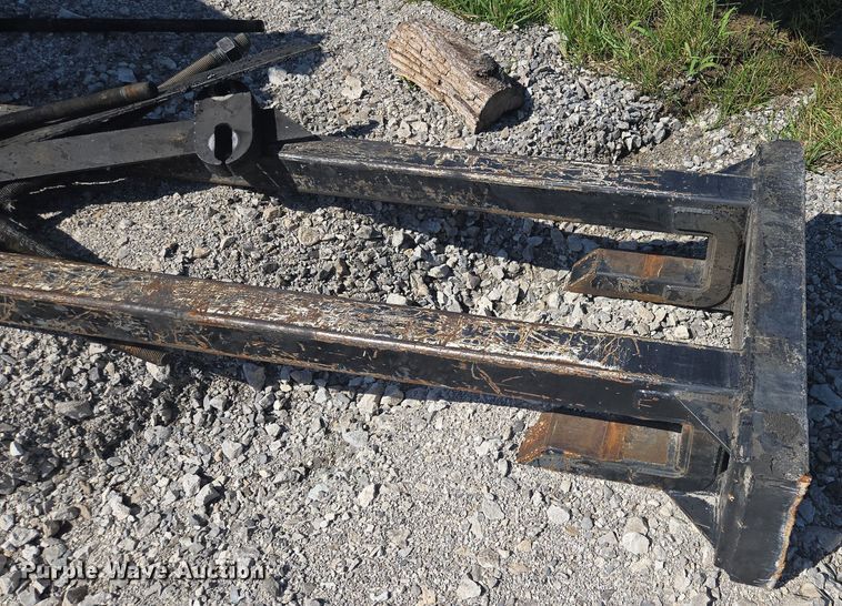 image for item EM7481 Hiab 335K-4 Hipro truck mounted crane