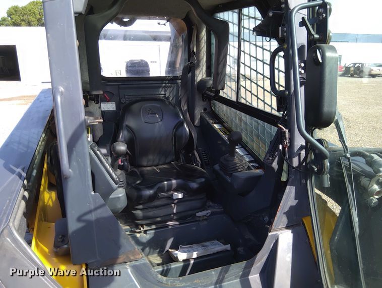 image for item EM8030 2014 John Deere 333E tracked skid steer loader