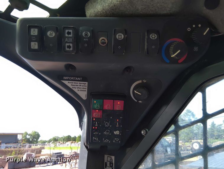 image for item EM8030 2014 John Deere 333E tracked skid steer loader