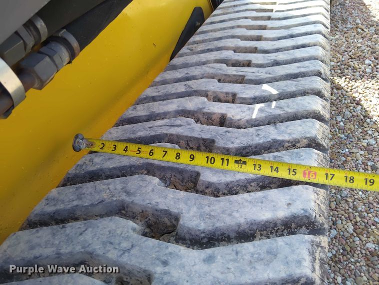 image for item EM8030 2014 John Deere 333E tracked skid steer loader