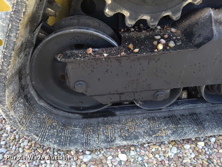 image for item EM8030 2014 John Deere 333E tracked skid steer loader