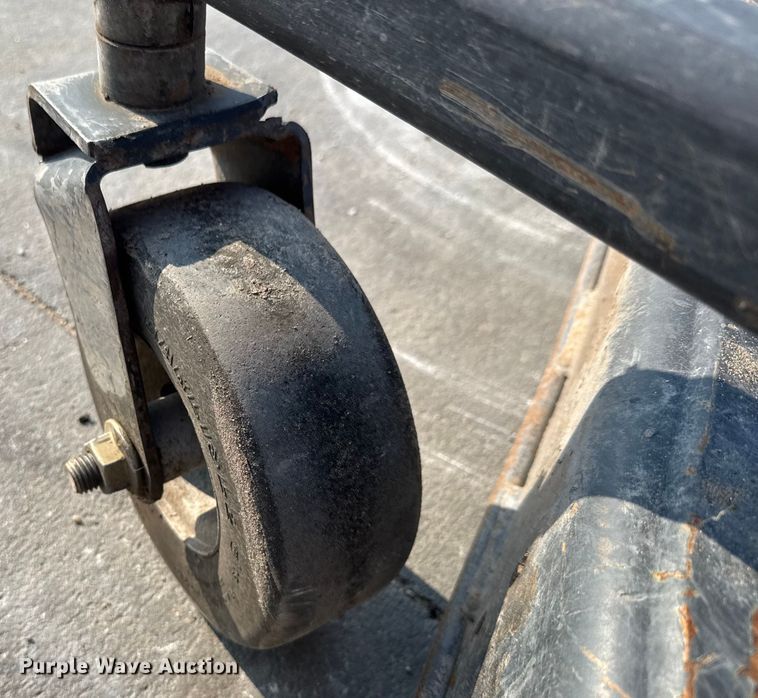 image for item EM8037 2012 Bobcat 90