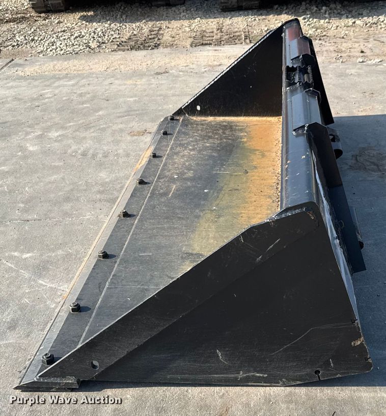 image for item EM8040 John Deere C84 skid steer bucket