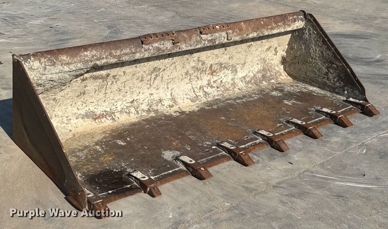 image for item EM8043 Bobcat 80 Lo Pro skid steer bucket