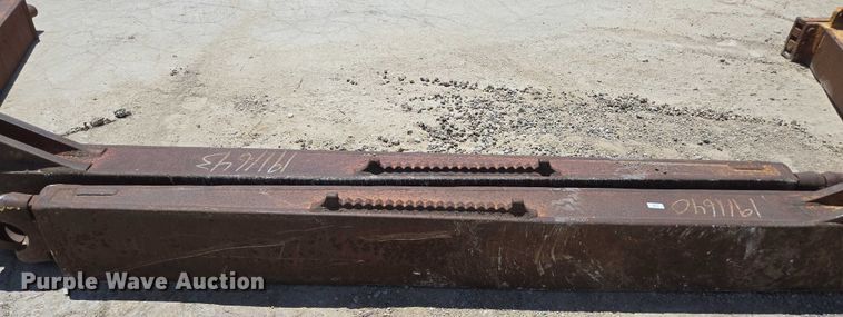 image for item EN2021 Dozer blade push arms