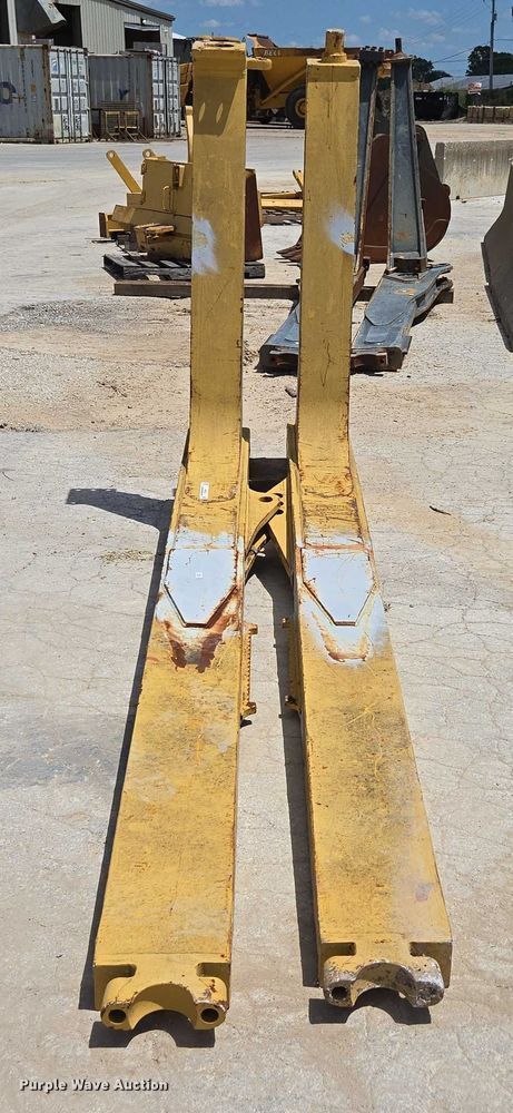 image for item EN2022 Dozer blade push arms
