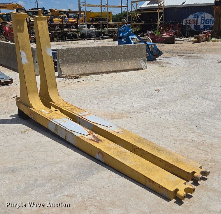 image for item EN2022 Dozer blade push arms