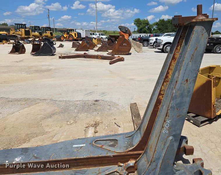 image for item EN2023 John Deere AT427063 dozer blade push arms