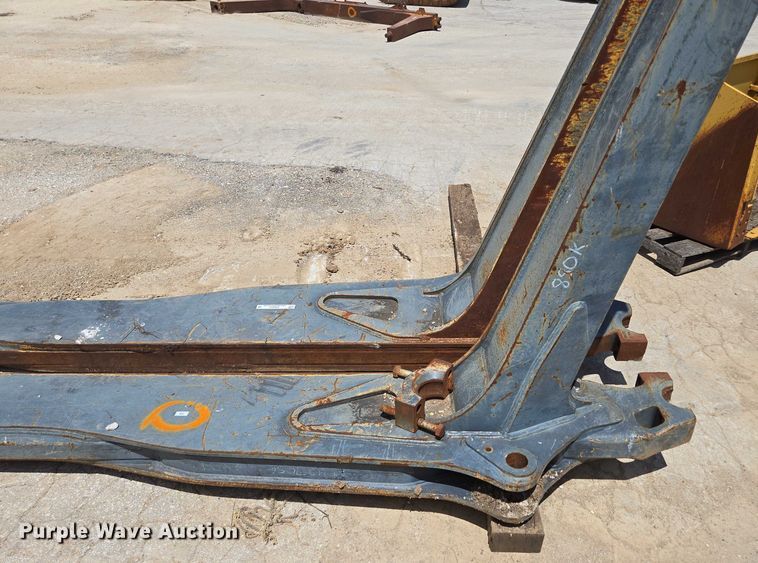 image for item EN2023 John Deere AT427063 dozer blade push arms
