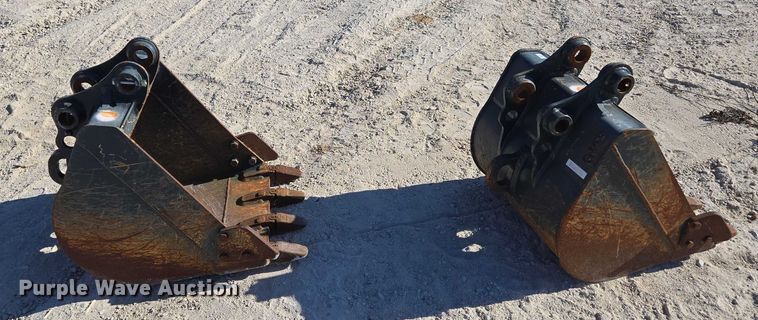 image for item EN2024 (2) excavator buckets