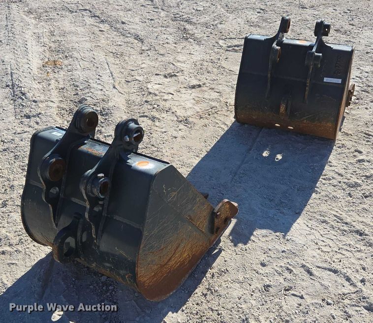 image for item EN2024 (2) excavator buckets