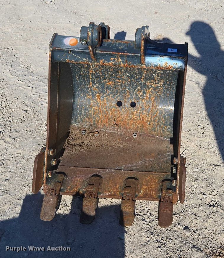 image for item EN2024 (2) excavator buckets