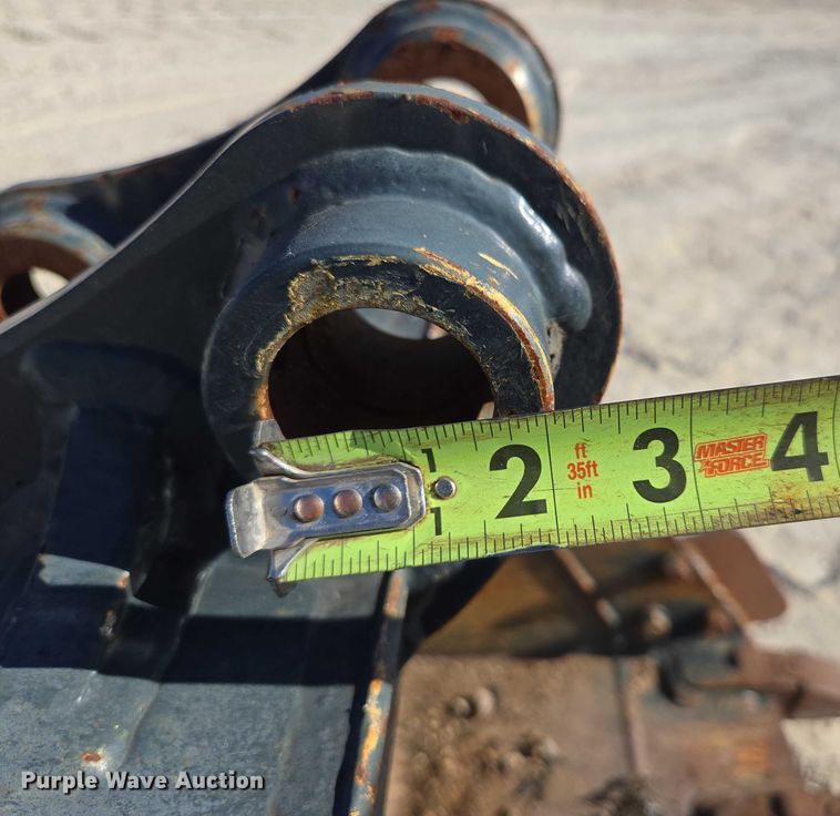 image for item EN2024 (2) excavator buckets