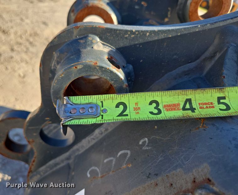 image for item EN2024 (2) excavator buckets