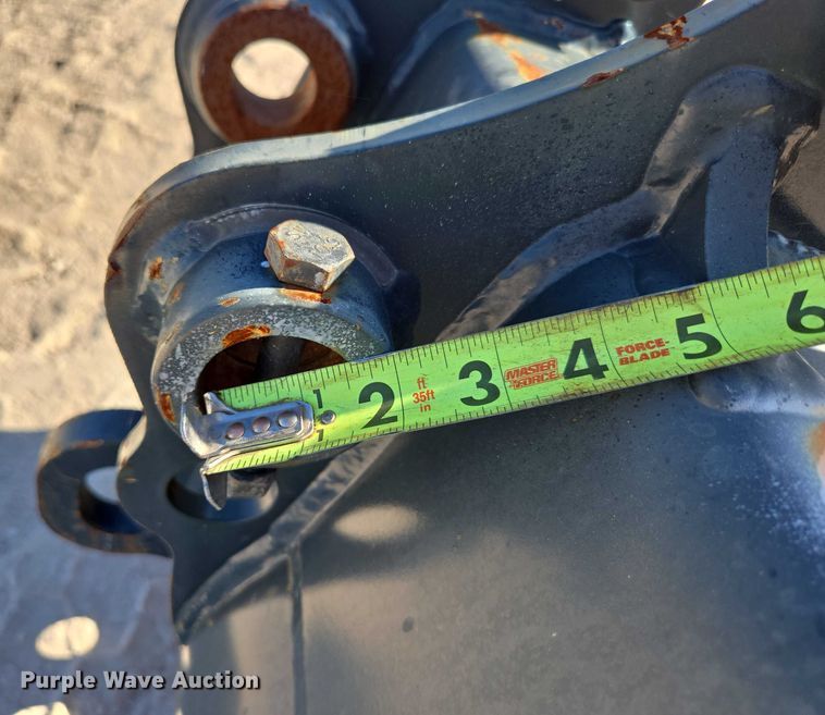 image for item EN2024 (2) excavator buckets