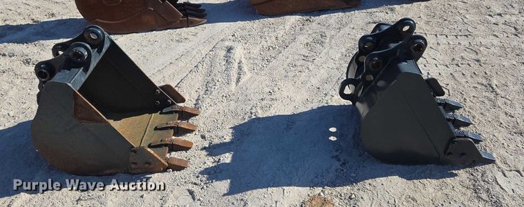 image for item EN2025 (2) excavator buckets