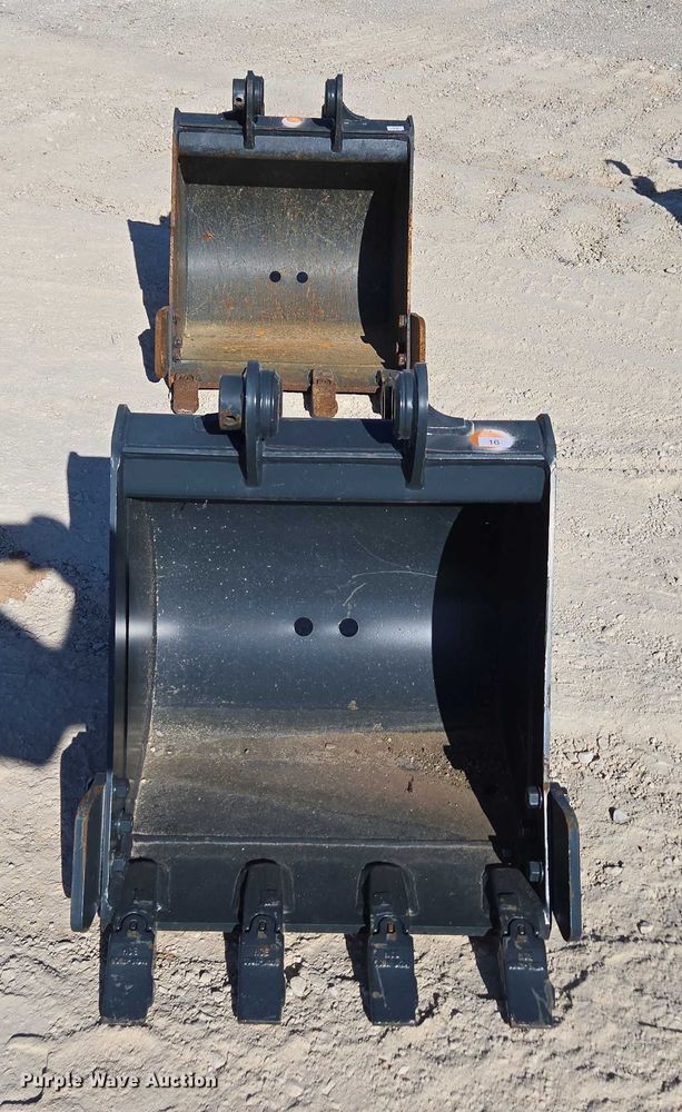 image for item EN2025 (2) excavator buckets