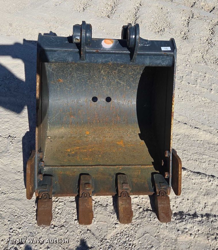 image for item EN2025 (2) excavator buckets