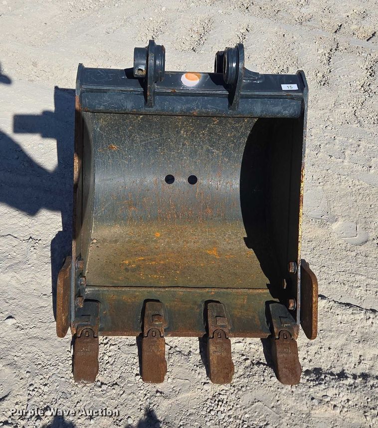 image for item EN2025 (2) excavator buckets