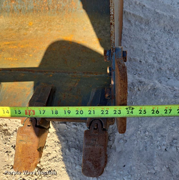 image for item EN2025 (2) excavator buckets