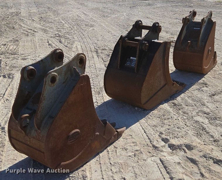 image for item EN2026 (3) buckets