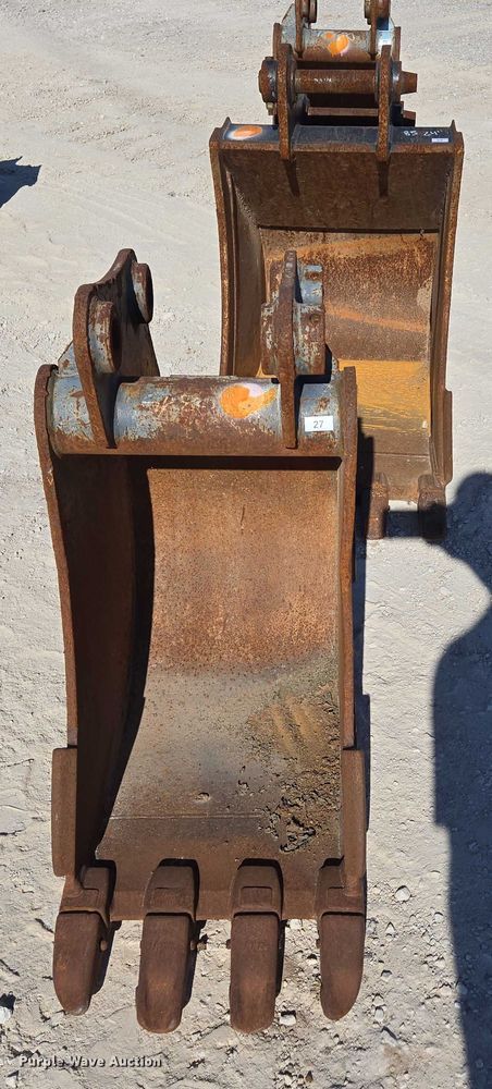 image for item EN2026 (3) buckets