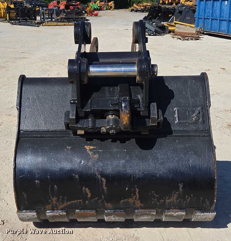 image for item EN2029 (2) excavator buckets